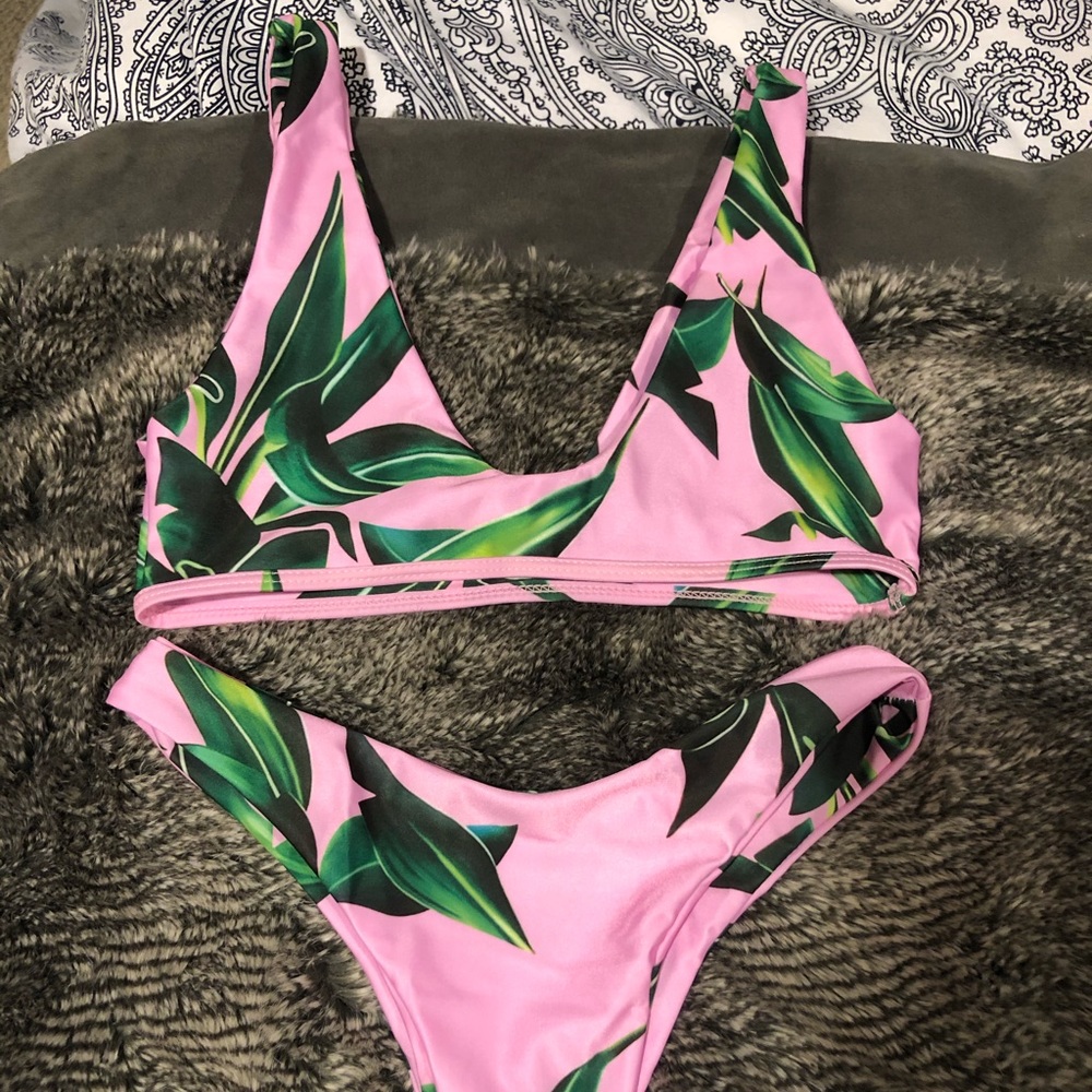 Bathing suit